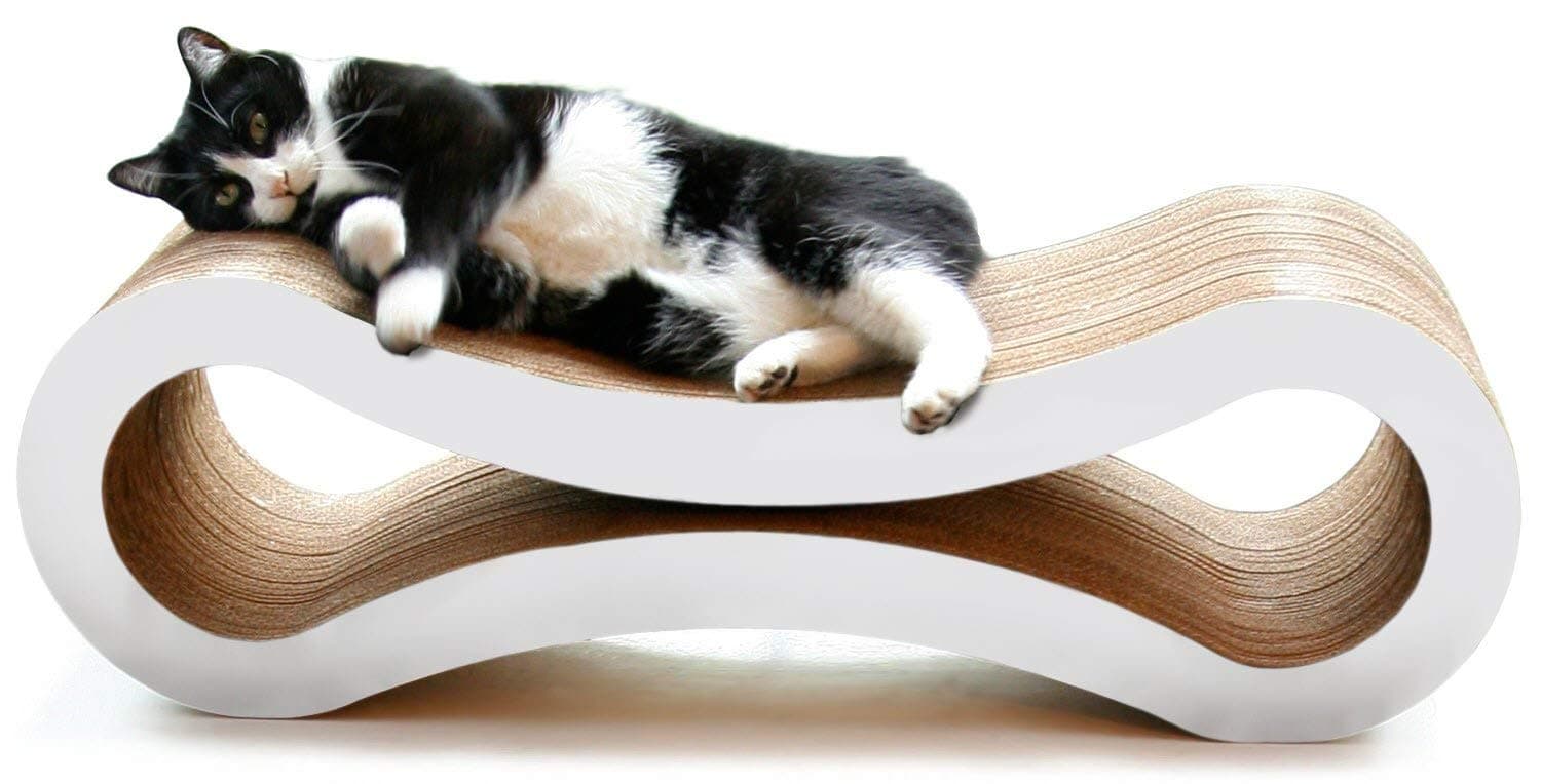 How to Choose the Best Scratching Post for Your Cat